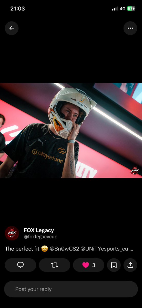 Sn0wCS2's tweet photo. Winner of Fox legacy cup in porto with the boys! The pracc’s lately been looking real good and we’re slowly implementing and showing it into our officials. I’m really happy and we 100% got more to show😍 #Unity #winnerwinner https://t.co/1KHyGK4Igi