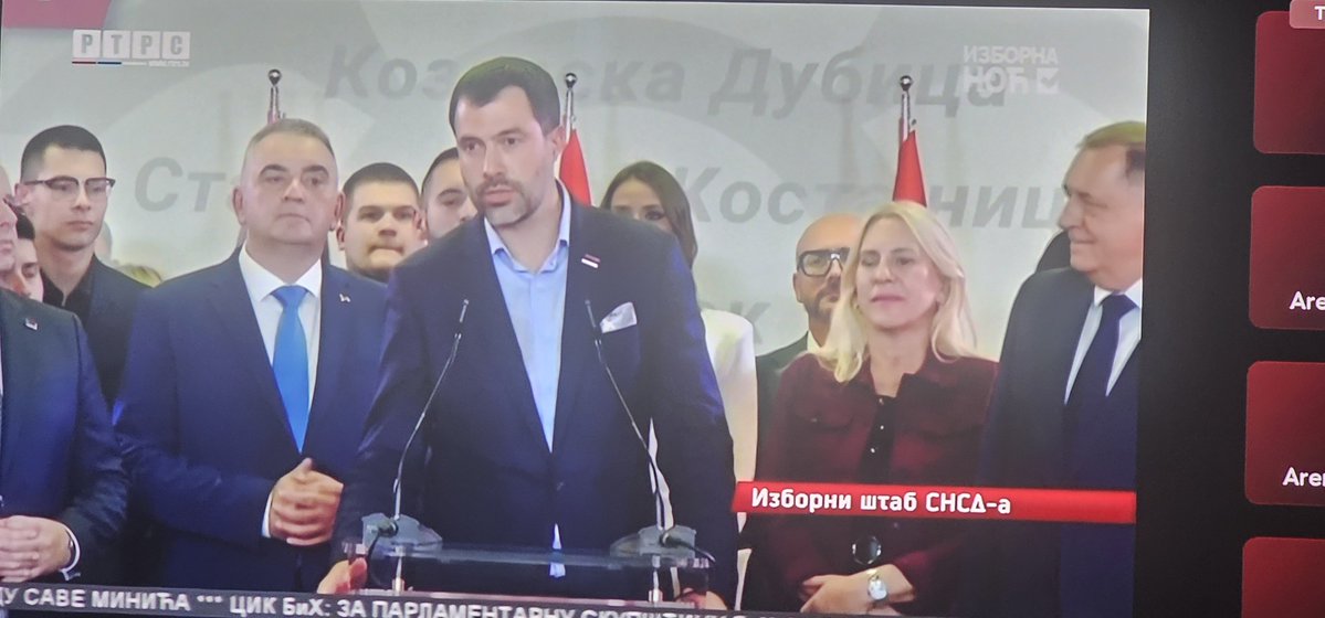 supismenicetnik's tweet photo. Pepić u izborni štab SNSD-a došao u Željkinim bijelim čizmicama https://t.co/RPNpcVkkh2