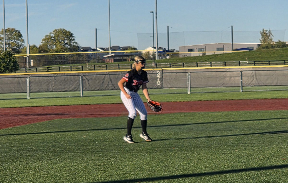 EmmaPavlik42's tweet photo. We didn't take first place in the tournament, but today our team @T2Stephens is finally clicking. We played 5 games over the weekend, and a few were real nail-biters that went down to the last few innings. 
My weekend stats:
BA: .417, OBP: .533
24 innings @ SS: FP: 929  1 error 
@tagupSoftball @TopPreps   @CMUSoftball  @McCallSalmon @DetroitTitansSB @CoachWThees @CoachDanVitale  @NDsoftball @2Ganeff @MiamiOH_SB @mandygardner24 @svsu_ryan @Mammoth_Recruit @ExpoRecruits  @petrie_liicxv @Coach_MGardner @KzooSoftball @emilyksiler @jlobdell24mlb @STLSharks  @CoachDeOliveira @Coach_pooch  @CoachWallace29 @cowgirlsb @SJUHawks_SB @Coach_McCool @CoachButler12 @coachcolomb @CoachPena_BSU @CuseSB  @faithhensleyy @JenConsaul @colie_abes_12  @DiamondAddicts @gatorjack72 @NextPitch_SB @SBNation  @armyWP_Softball @choicefastpitch @kayla_noch @DonaldgPickett @HCChargers