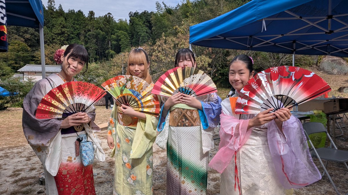 KHY3cUX5uT6Fx6C's tweet photo. 今日から少しずつ、写し絵アップです💕

#苗木城祭
#土岐高山城戦国武将隊
#あなたの知らない武将隊

演舞前に撮らせていただきました✨光秀祭以来です？４人揃うのは🤔そして、４人揃っての写し絵撮らせていただいたのは初かな？今度は頼母様もいれて写し絵を🥰 https://t.co/K8E7nt1o7s
