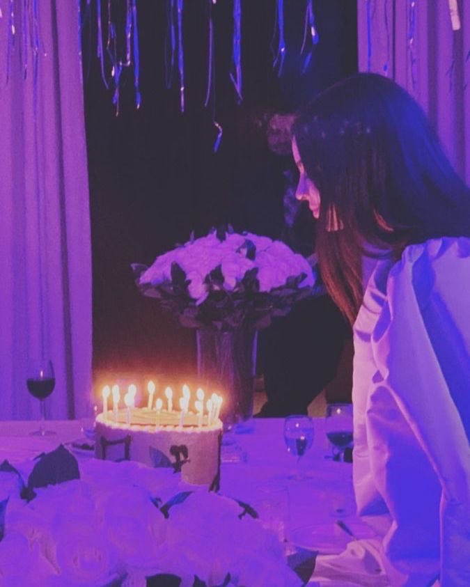 silxcarson's tweet photo. In Italy it's midnight, and it's officially my birthday...🥹✨🤍🎂

My greatest wish is to be able to meet you and hug you someday. I hope you see this post (it would be the best gift!!). I hope you know that my heart is yours forever. I love you …@SofiaCarson 🤍✨ https://t.co/izRRDiTDpd
