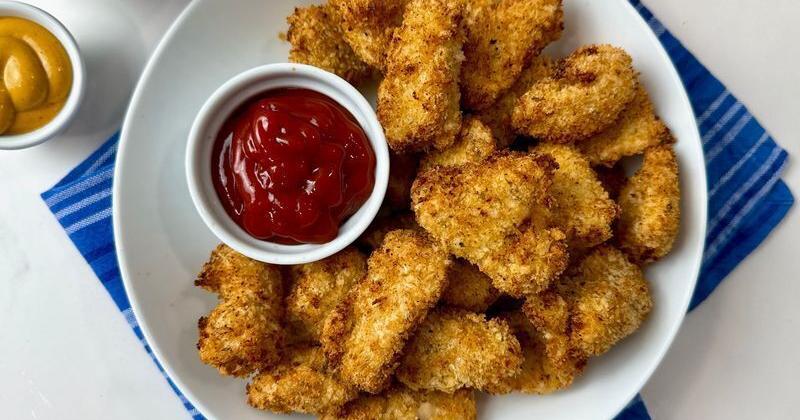 poststar's tweet photo. This recipe is a healthy re-creation of the deep-fried, American-style popcorn chicken, and it’s bound to become a favorite in your home. ➡️ Find link to story in bio https://t.co/n7si8Wg9PF