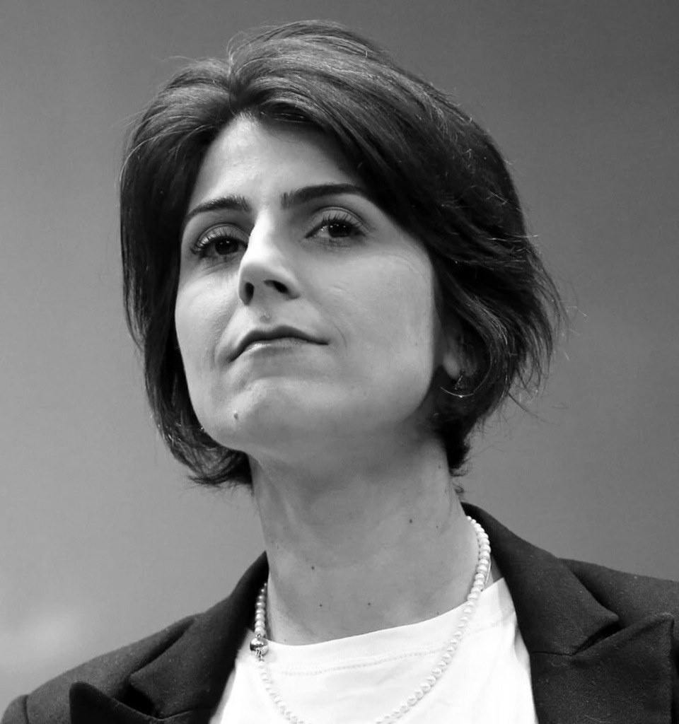 republiqueBRA's tweet photo. ❌ 🇧🇷 Manuela D’Ávila fica de fora e NÃO É ELEITA senadora pelo Rio Grande do Sul. https://t.co/gadI0NEz5B