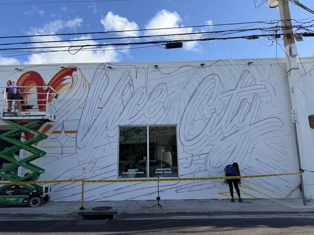 videotech's tweet photo. A Vice City mural is currently being put up at Wynwood in Miami (via u/heavilyThinkingAbout) 

Source: https://t.co/K0baPkgA4b https://t.co/wXzqVKg48t