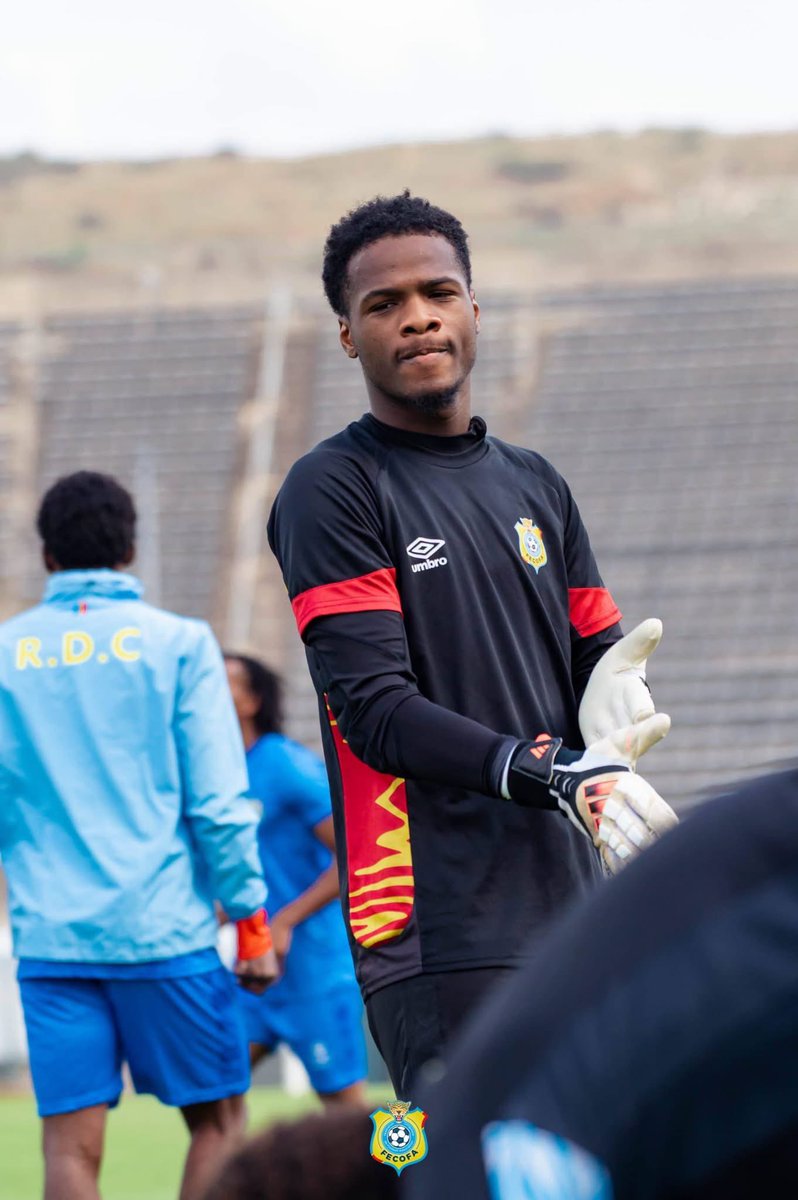 CongoleseFNews's tweet photo. 🔩 𝗗𝗘𝗥𝗡𝗜𝗘𝗥𝗦 𝗥𝗘́𝗚𝗟𝗔𝗚𝗘𝗦 🐆 !
🔜 Nos léopards de la RDC 🇨🇩 ont effectué leur dernière séance d’entraînement avant le match face aux Crânes de l’Ouganda 🇺🇬.
©️FECOFA
#RDC #UGACOD #RDCUGA #CODUGA https://t.co/620XC7VNBi