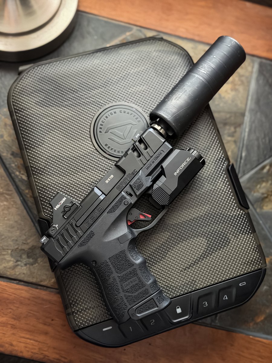 sarsilmaz_us's tweet photo. Next level Subcompact featuring Holosun 407k + Inforce Wild2 + Silencerco Omega 9k + Vaultek Safe! https://t.co/D7AtJXn0md