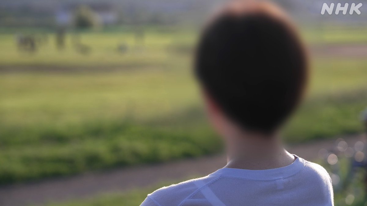 nhk_heart's tweet photo. 今、働く人の7割近くが
仕事に関して強い不安やストレスを感じているといいます。

「自分で解決するべき」――。

“しんどい”と言えない背景には、
自己責任とされる社会の構造が。
当事者の経験から紐解きます。
→https://t.co/lRT8jbMFAL

10/5(月)本日夜8時Eテレ ハートネットTV https://t.co/Kq9SbW8VXj