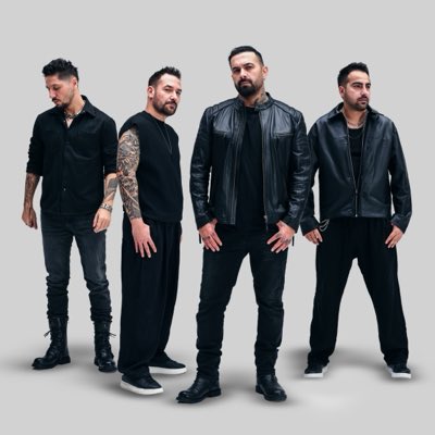 peraband's tweet photo. #YeniProfilResmi https://t.co/oSTJ3HJusv