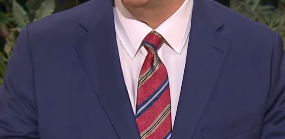BookofMormonRDR's tweet photo. Ties that bind and connect their messengers to their messages. #generalconference https://t.co/1ikO0ey1Df