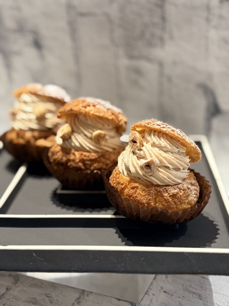 TEC_chef_pastry's tweet photo. #TEC_chef_pastry #オープンキャンパス #シュークリーム ノアゼットを作りました✨😊 クリームを上手に絞って仕上げたら、1人3個をお土産に🛍️✨次回は10月17日🗓️またのご参加お待ちしています‼️
#tbc #調理師 #製菓衛生師 #専門学校 #レストランサービス #カフェ https://t.co/UUmq5IajnF