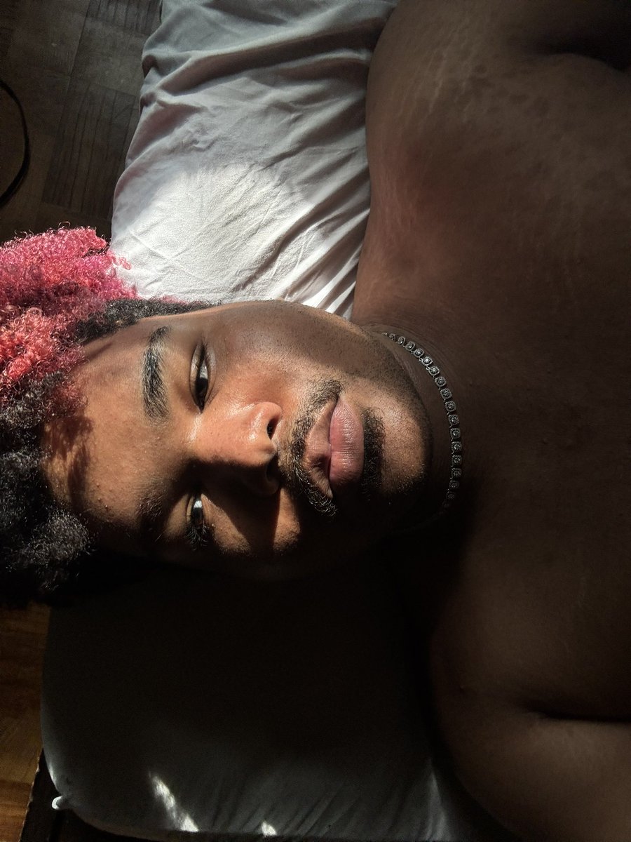 kcire2006's tweet photo. Fuck it face reveal #gay https://t.co/iLQb5uRMQ0