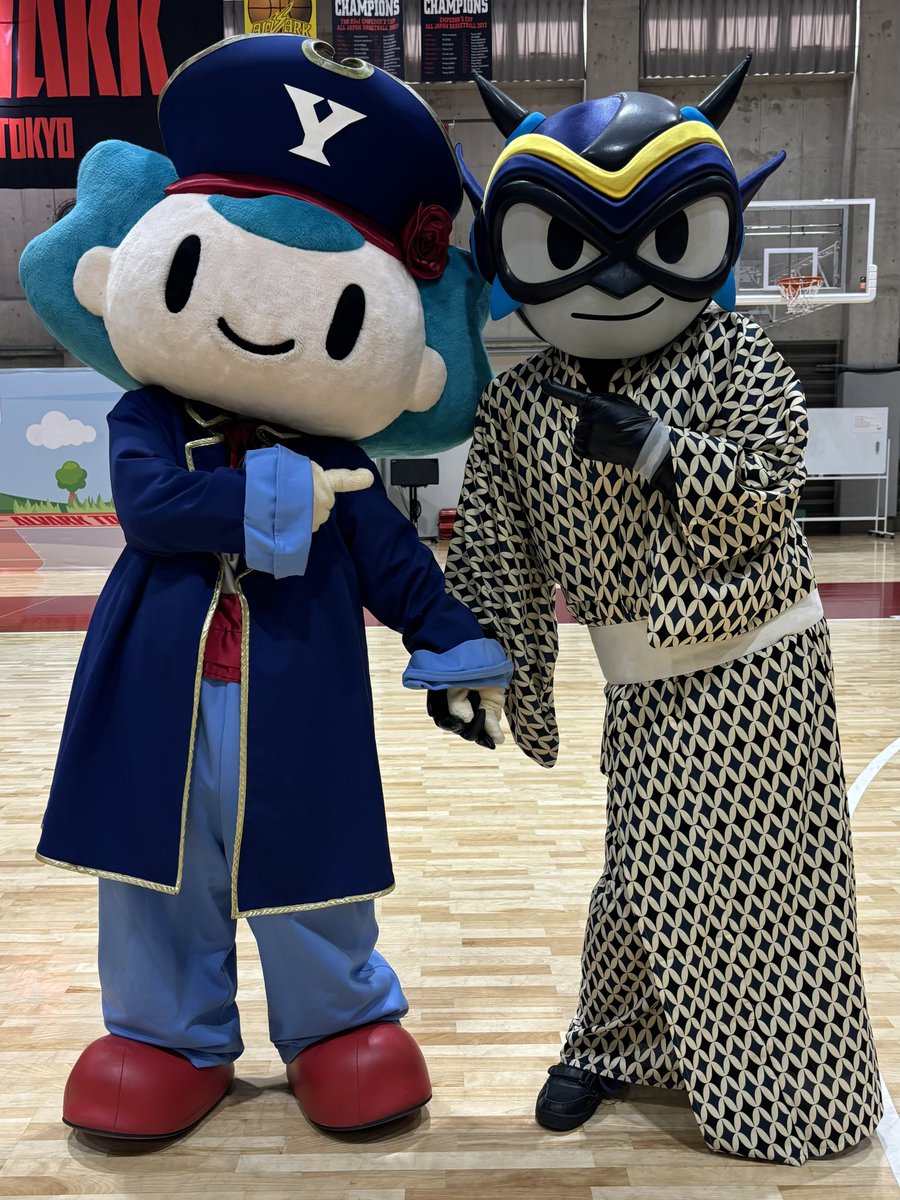 go_tatsuwo's tweet photo. コルスへ

手ヲつないだ日。B-ROSEに囲まれた日。
写真に残ってない日もたくさんある。

引き止めることはしないよ。またどこかの港で会えるかもしれないし、会えなくても、一緒に過ごした時間まで消えるわけじゃない。

15年の航海ヲ終えて、次の冒険へ。
さよならじゃなくて、いってらっしゃい🤟🕶✨ https://t.co/3iZ8w5w0yp