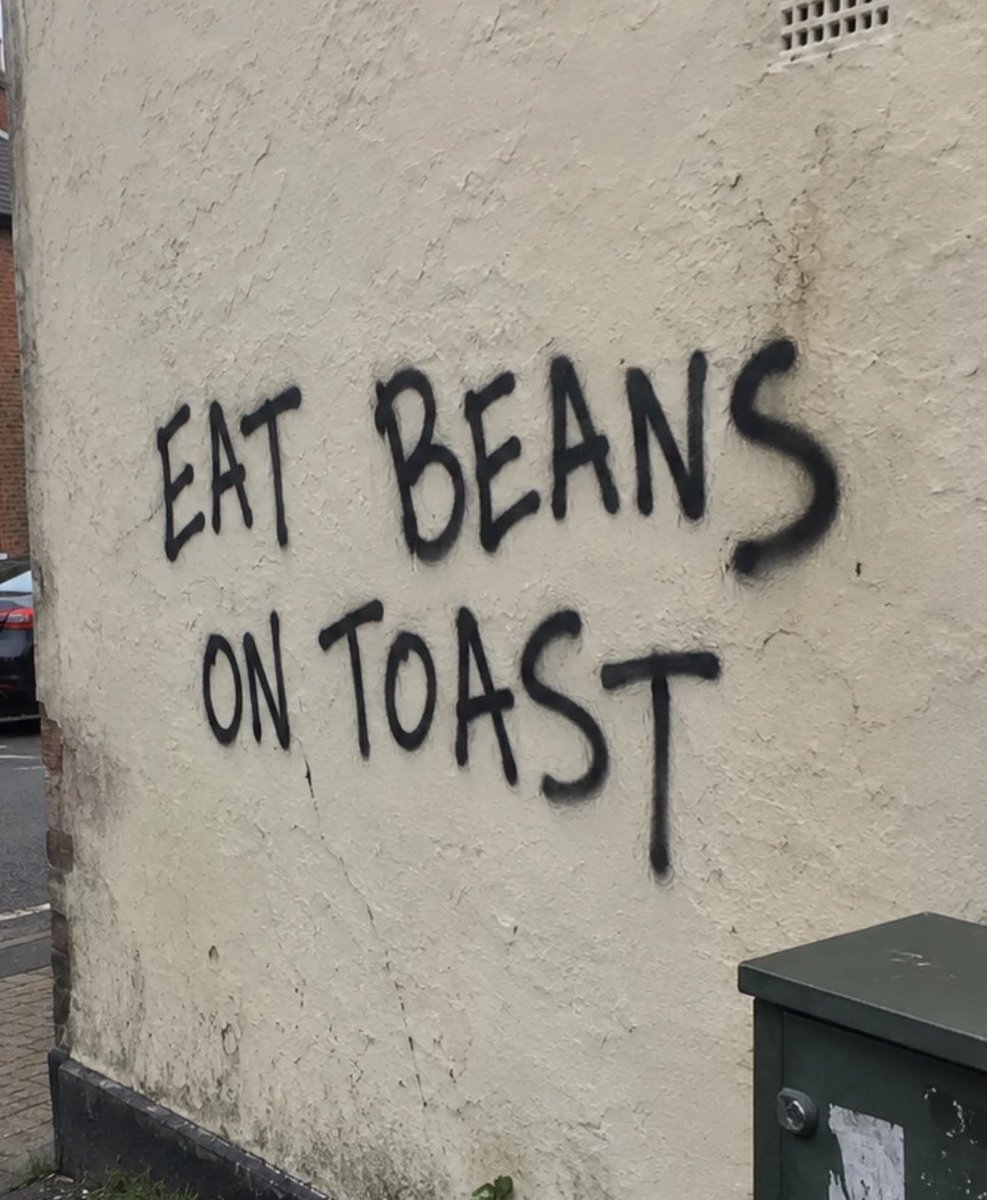 NoContextBrits's tweet photo. British graffiti. Best in the world. https://t.co/asfuyzyW01
