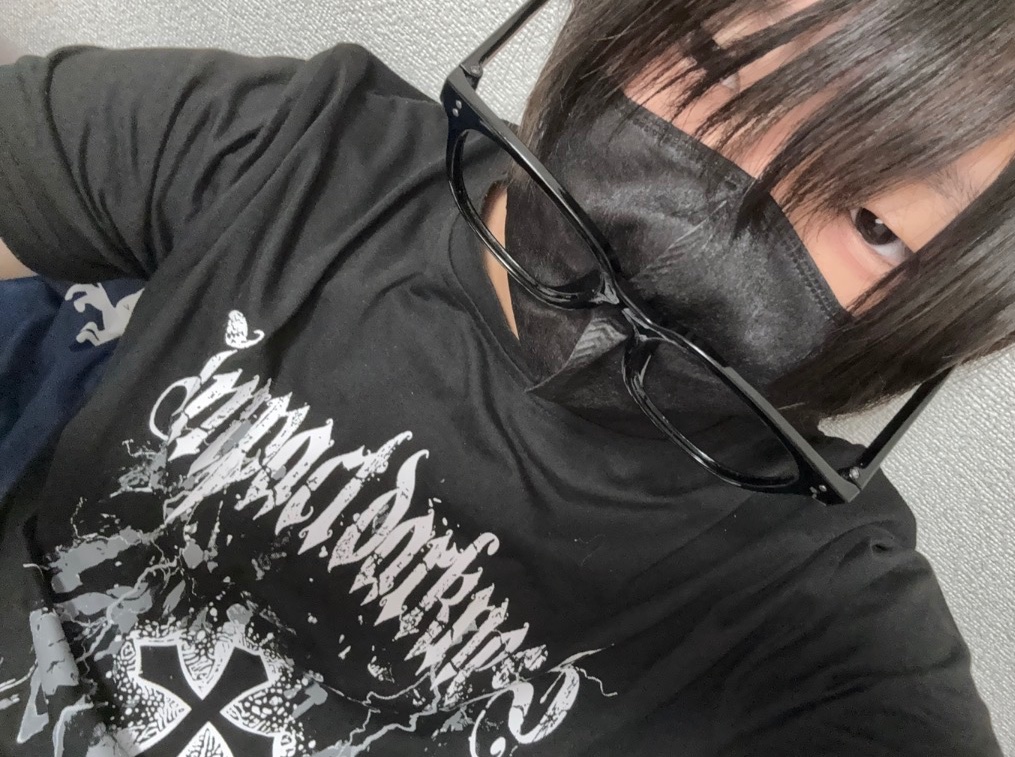 kkkkkaaaarrrra's tweet photo. 前髪事故ってるけど無加工 https://t.co/IUMO9ej3bI
