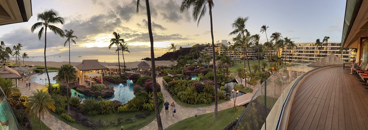 radiology_ninja's tweet photo. A phenomenal time at #WNRS26 in Maui! Looking forward to seeing everyone again next year in Park City, Utah!
😀 https://t.co/4zytgRafCT