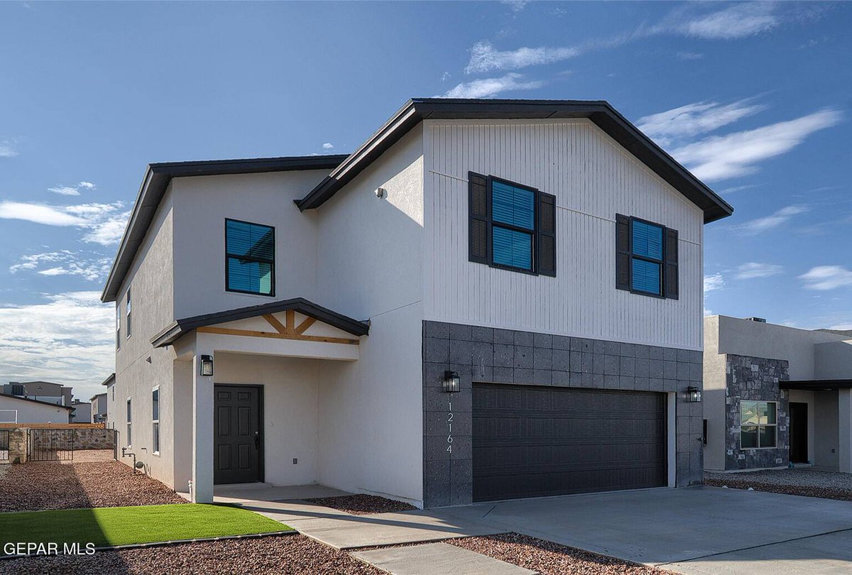 JRod7912's tweet photo. Looking for a home on the North East? 
Minutes away from Fort Bliss? 

12164 BAHJAT DR, El Paso, TX 79934 just hit the market!

Take a look at this awesome space: 

https://t.co/NqRJCPM5yr https://t.co/E3rSZhIviN
