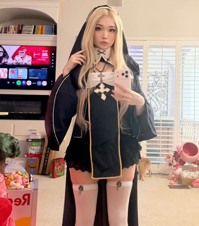 Influ_discu's tweet photo. Emiru NUN Cosplay 🤤💋 https://t.co/oUUW25Rega
