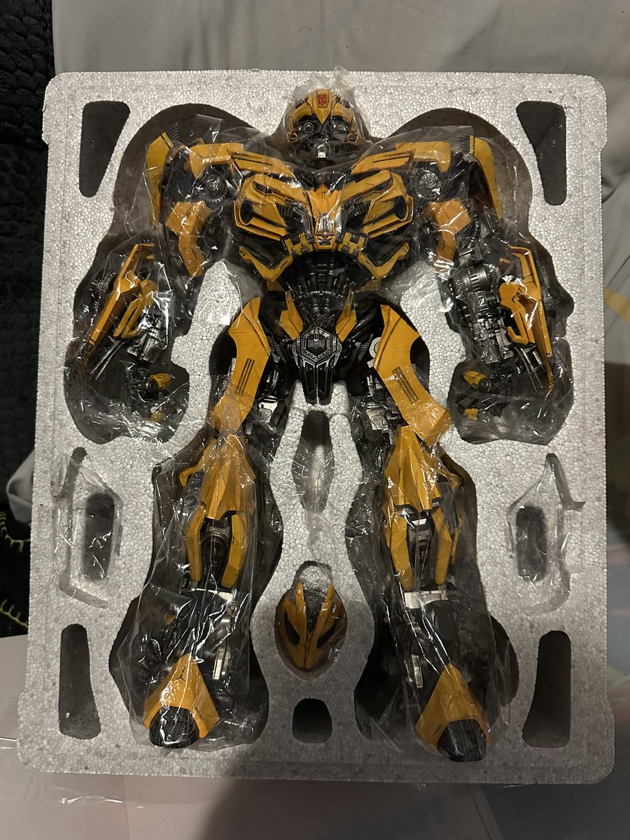 EmGo316's tweet photo. FOR SALE: ThreeA Bumblebee. $250 shipped. US shipping only. PayPal payment only. DM if interested, if not please repost. https://t.co/5NyORojNLy