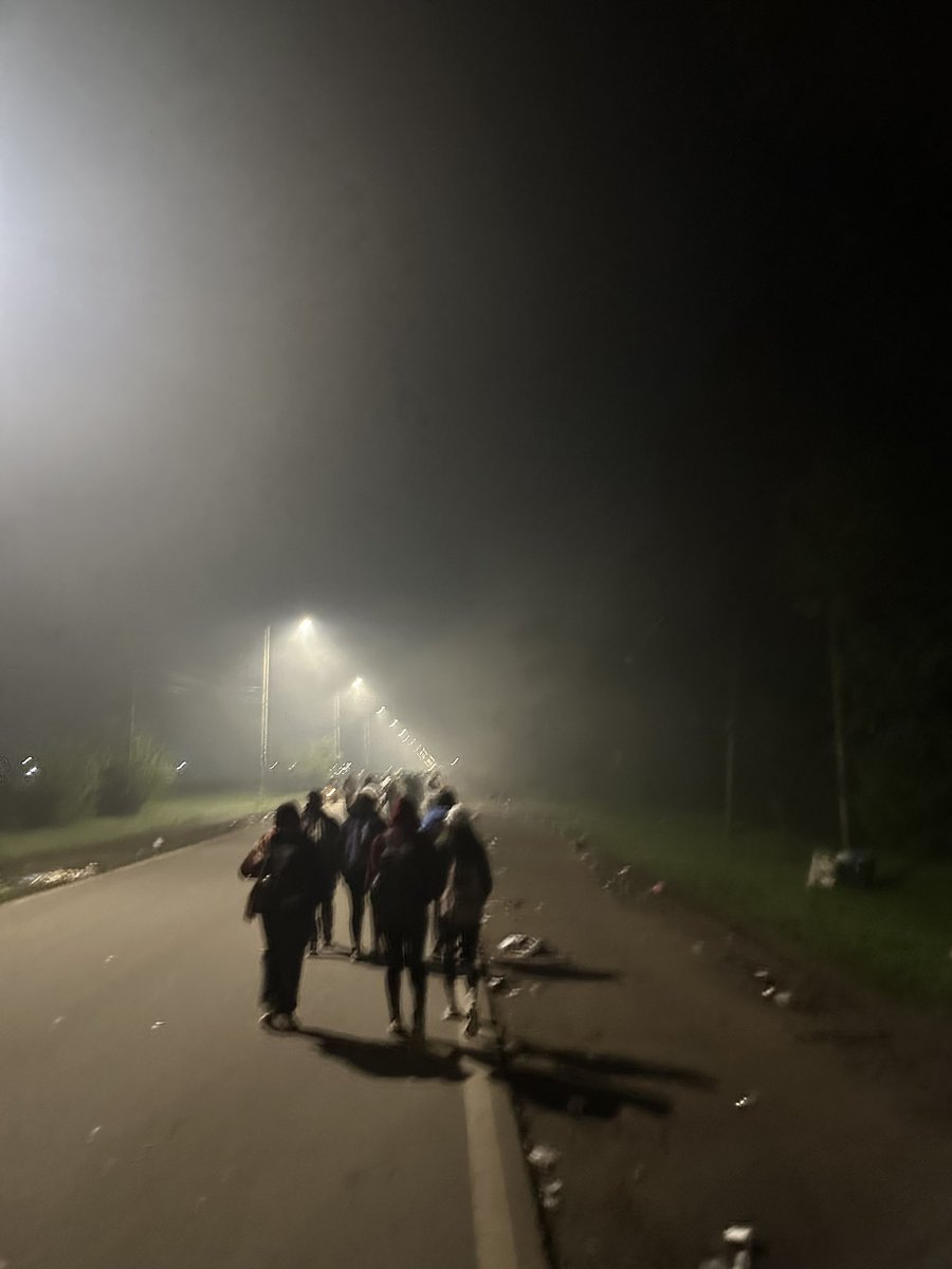 sinclaudicarvi's tweet photo. Resiliencia criolla!.

Un éxito la peregrinación y un grupo que demostró una camaradería nata. https://t.co/t8xYFEgZRG
