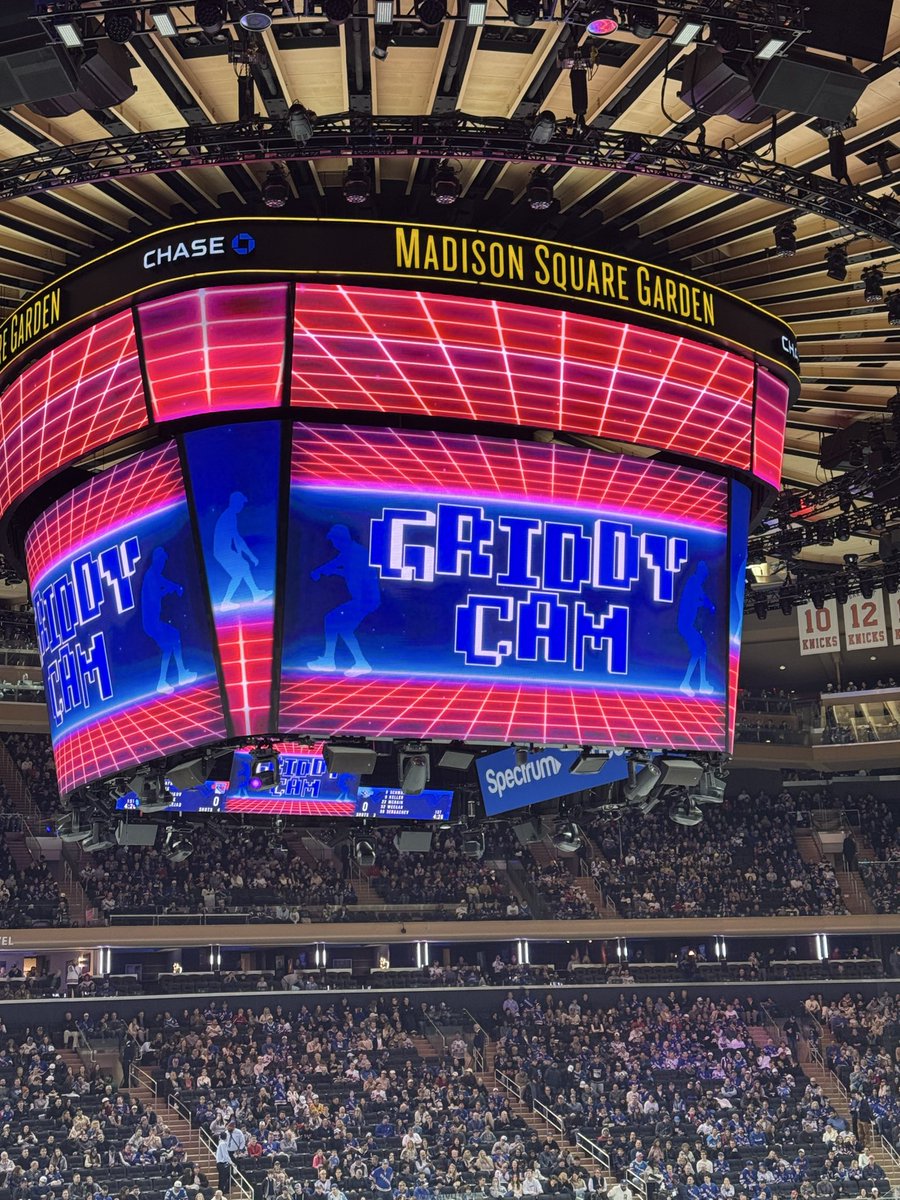 rivera27669's tweet photo. The Rangers have sunk to a new level #SHRINK #NYR https://t.co/rG8jgLDSUt