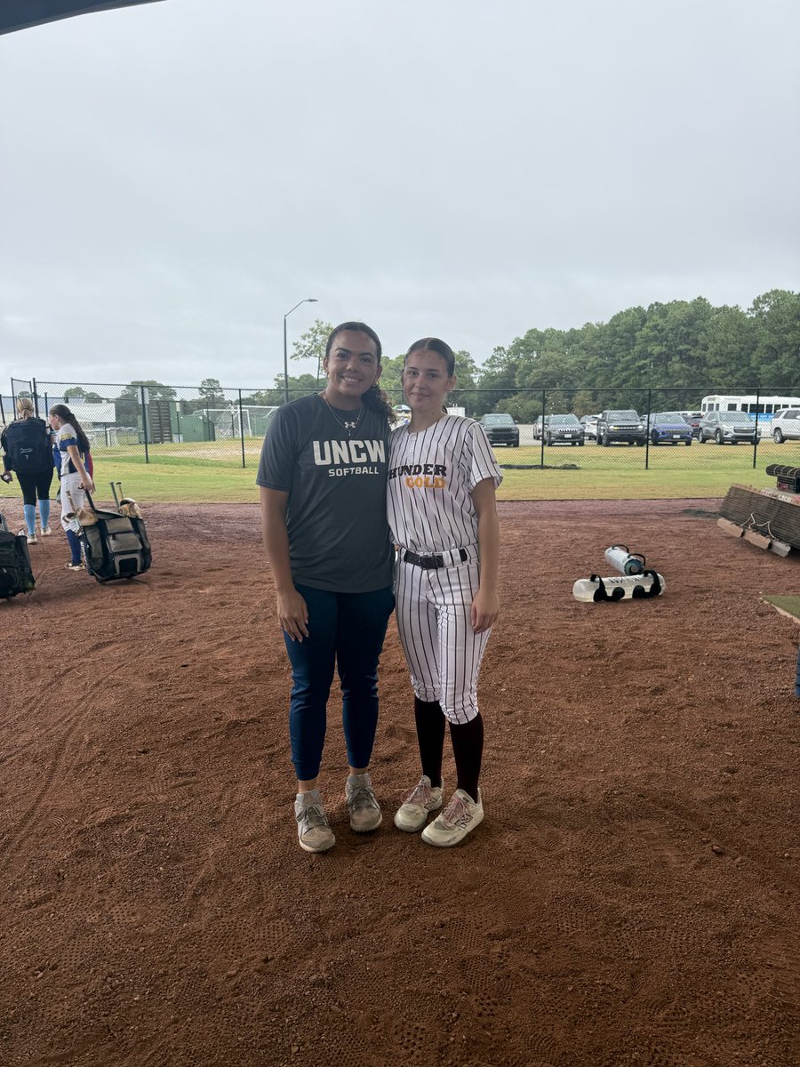 audreyhenry224's tweet photo. I had a great time at @UNCWsoftball for their camp today! Really enjoyed being able to explore the campus and facilities! Looking forward to being at more in the future! @UNCWsbcamp @TSThunder16 @TSThunderGold https://t.co/10QNSFYkQC