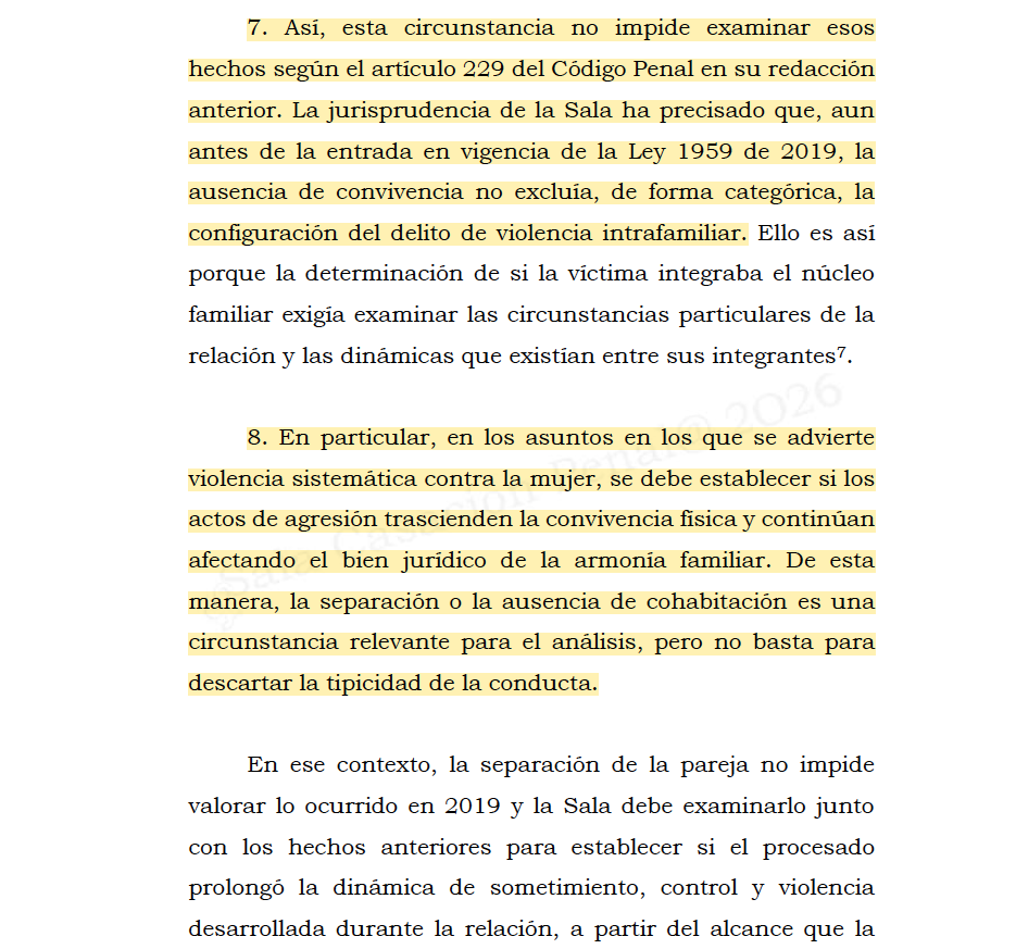 Melovides's tweet photo. La ausencia de convivencia no excluye de forma categórica el delito de violencia intrafamiliar, incluso para hechos anteriores a la Ley 1959 de 2019. Para determinar si la víctima integraba el núcleo familiar, se deben examinar las dinámicas y circunstancias particulares de la relación.

Enlace: (Canal de WhatsApp) https://t.co/S9zqr2rrZp