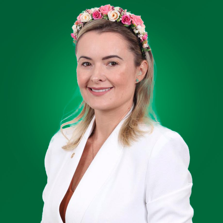 republiqueBRA's tweet photo. ✅ 🇧🇷 Julia Zanatta é oficialmente REELEITA deputada federal por Santa Catarina e se torna a mais votada da história do estado. https://t.co/XWMueIDbMq