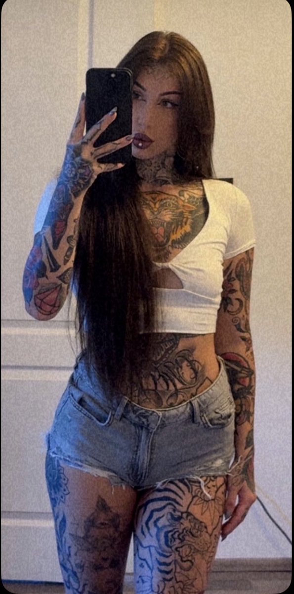 PepeEl088's tweet photo. Tattooed little sister who has a cuck brother at home, she’ll surely be showing her ass around the house all day and the poor brother will get hard to see her sisters ass bouncing, he would love to see how a group of men raped her in front of him while he touching his little cock https://t.co/mn6uVEK0a2