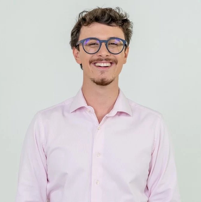 tracklist's tweet photo. 🚨 Guilherme Cortez (PSOL) é ELEITO deputado federal por São Paulo. #Eleições2026 🗳️ https://t.co/6VoIZ0rqRa