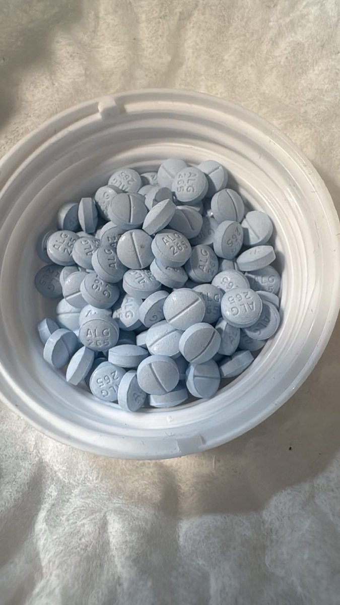 codyraynor2's tweet photo. ROXICODONE 30mg (ALG265)
35 each https://t.co/B7KtuJjqrW