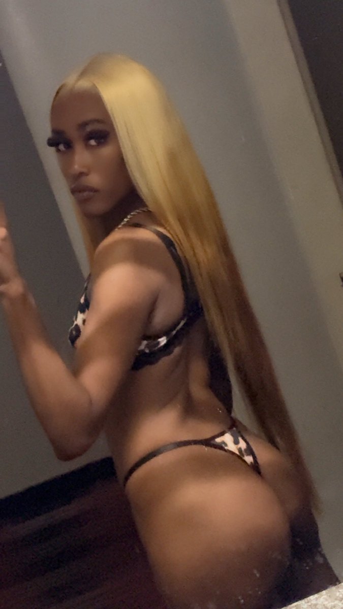 KardashMK's tweet photo. Just dumping a lil photos 📸 https://t.co/FCETA66Oov