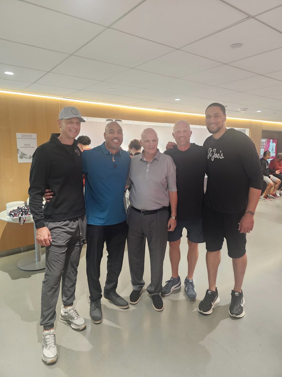 PhilMartelli's tweet photo. Thank you to @Ash_Puri, Dr Cheryl McConnell, and Katie Shields for inviting me back to Hawk Hill. Great being with so many former @SJUHawks_MBB players. https://t.co/qhdaW0pFaq