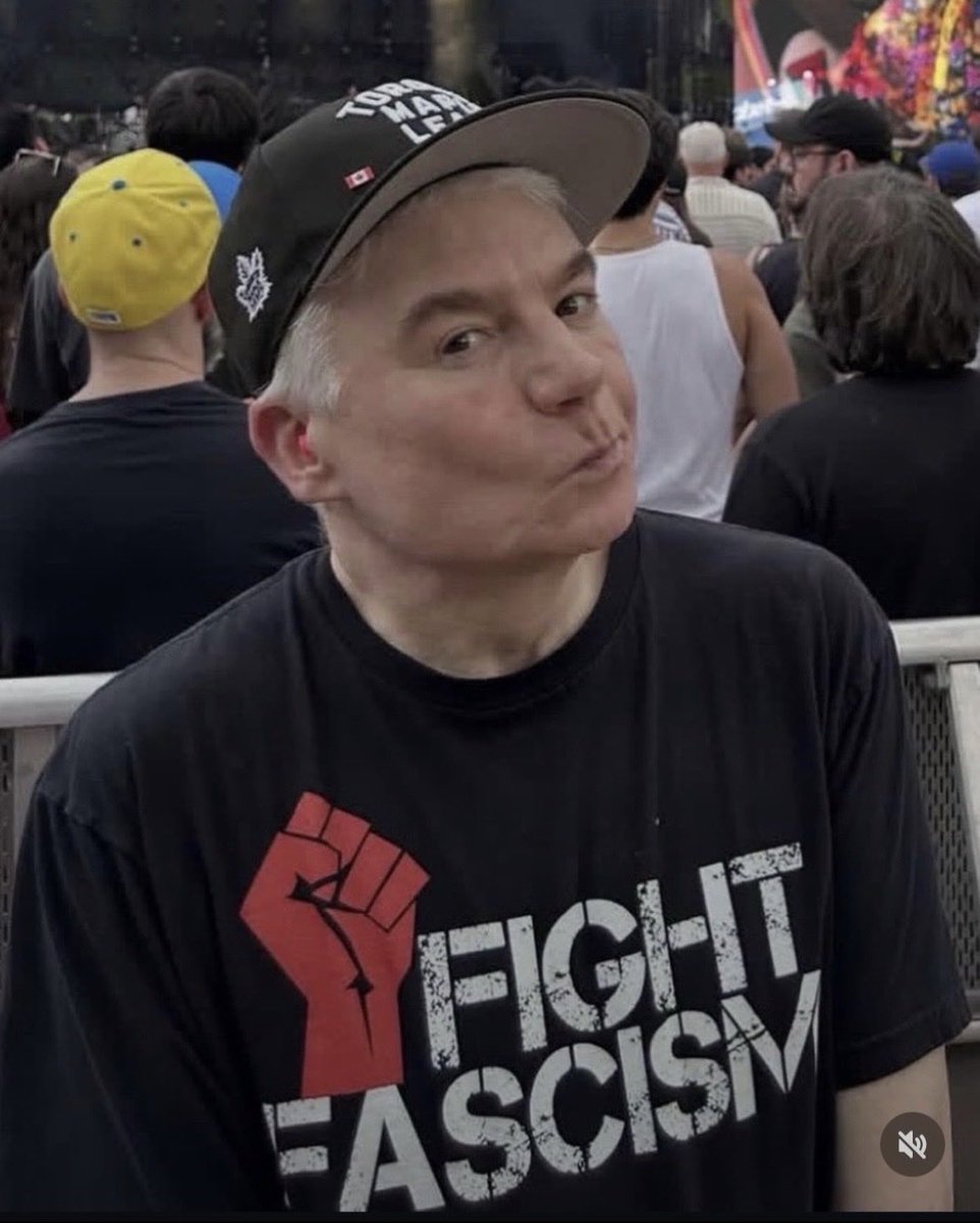GlockfordFiles's tweet photo. Someone needs to tell Mike Myers that the fascists are the ones who try to silence their political rivals by throwing them in jail. 🤡

Mike Myers is a communist cuck. https://t.co/tkEHI5oV97