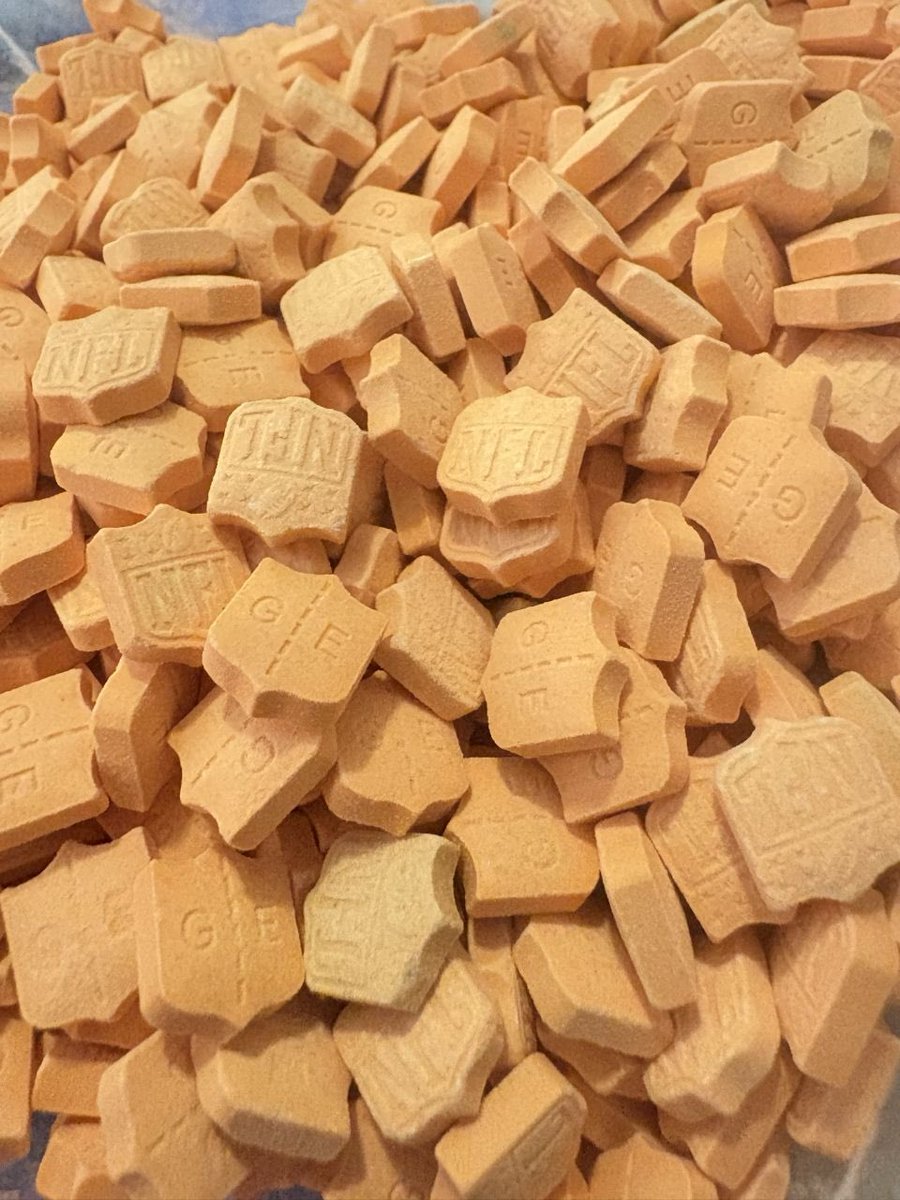 codyraynor2's tweet photo. 🏈350mg NFL Dutch XTC🇳🇱

Straight from Holland. These aren’t your average low-grade domestic presses these are authentic Dutch Champagne MDMA shields packing a heavy 350mg punch. Experience industrial strength potency and pure European refinement with no food dyes or fillers https://t.co/yZ2g3NMNXj