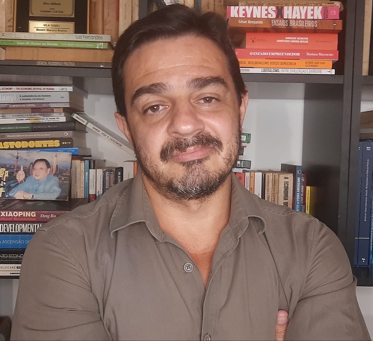 corrupcaobrnews's tweet photo. 🚨CONFIRMADO! Professor Elias Jabbour (PCdoB) acaba de ser ELEITO deputado federal! https://t.co/YTbJOsUDGq