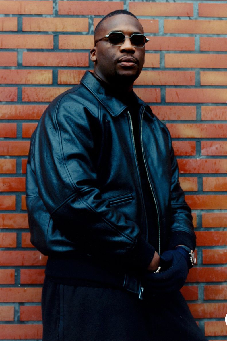 RChronik23218's tweet photo. 🚨SDM réagit au décès du rappeur Prince Wally 

💬 « J'avais prévu de venir te voir... J'aurais tellement aimé que ce moment puisse avoir lieu frangin. Apprendre ton départ me touche profondément, RIP et que le bon Dieu t'ouvre les portes de son paradis… » https://t.co/u2FM8O4s3H