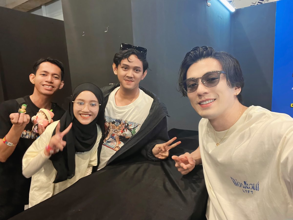 yasserweek's tweet photo. It was so fun💚
#Zoro #roronoazoro #Mackenyu
#onepiece #onepieceLA https://t.co/VB8csrTfpe