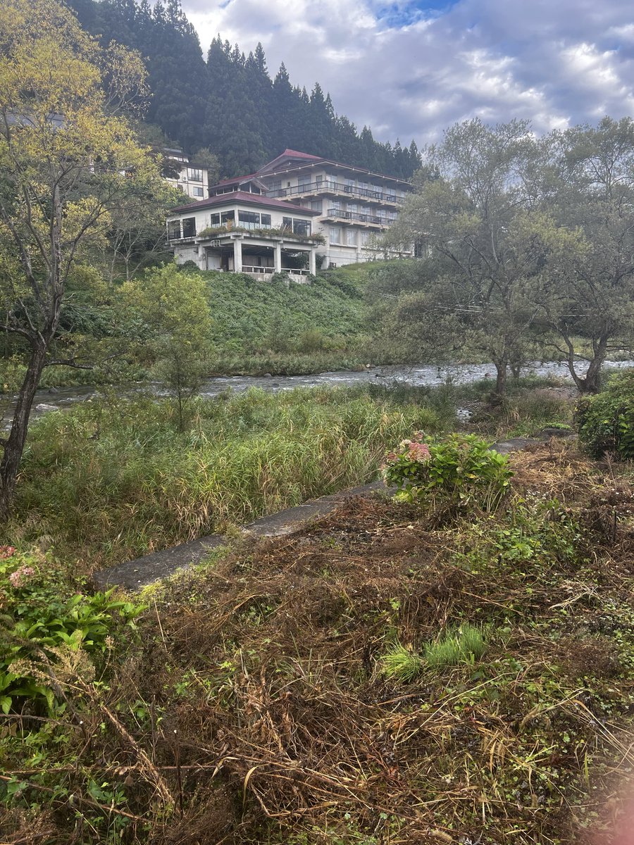 obaryutaro3's tweet photo. 毎日釣行187日目

ニジマス延長区、県南の川がスタート。

あまりに厳しい。
昨日の釣り大会も絶不調だったようです。

3匹がやっと。
10月の釣りが絶望的です。

#渓流釣り #釣り #釣果 #山形県 https://t.co/aUPnRau2qj