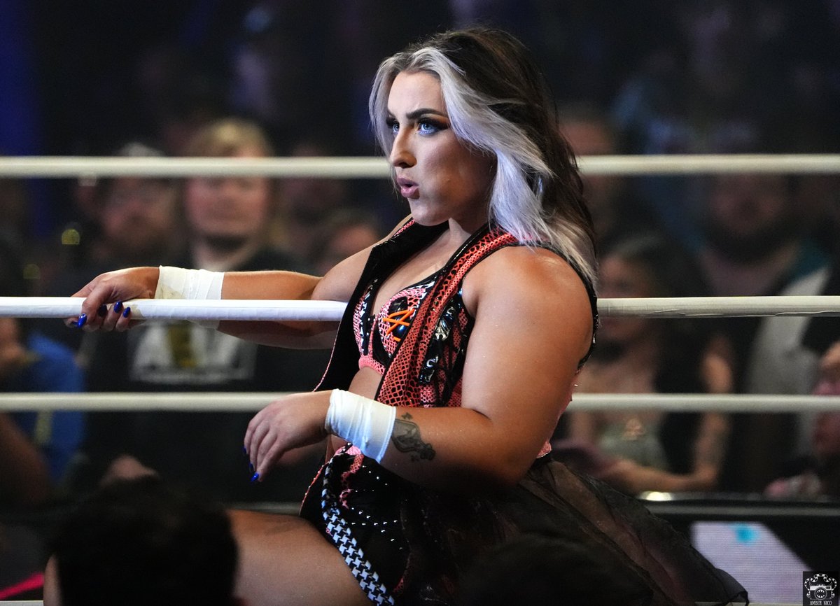 AmberNicoPhoto's tweet photo. Dani Luna

@DaniLuna_pro @AEW @BodyslamNet 

#aew #aewallout https://t.co/7Lv6xPpzJB