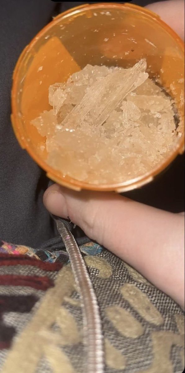 codyraynor2's tweet photo. Orange meth? Very very startled! Have u seen this?

I NEED TO KNOW IF IT IS SAFE!!!!! My only concern mostly . Not very sure about this. I mean I hit it and I don’t feel very off at all. #drugtwt #methtwt https://t.co/H3f75ST0Mf