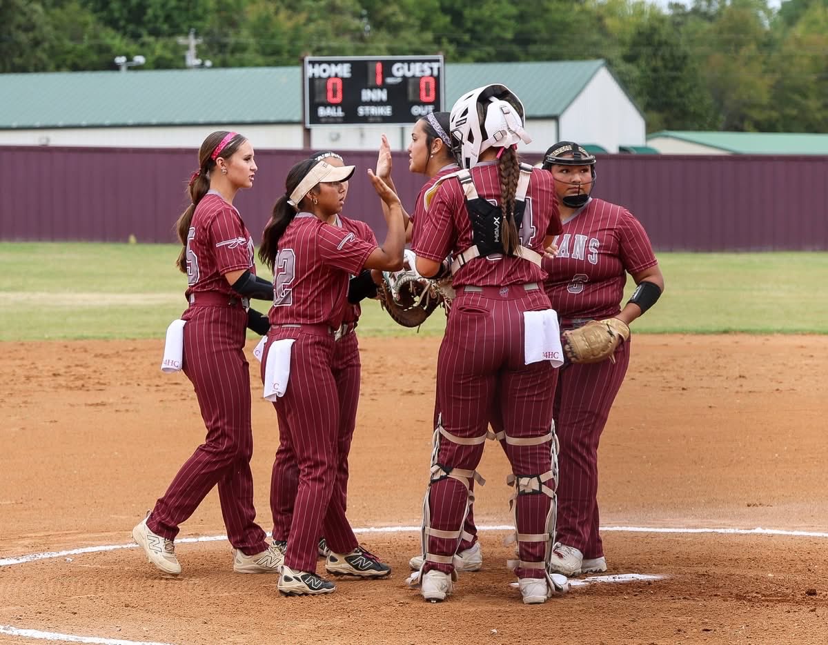 EmmyYoung2028's tweet photo. Lady Indians taking that regional win!! Supers this week on Tuesday against Dickson! Let’s go! 
#sequoyahsoftball #44 #catchingstrikes https://t.co/RqL5x0ECuu