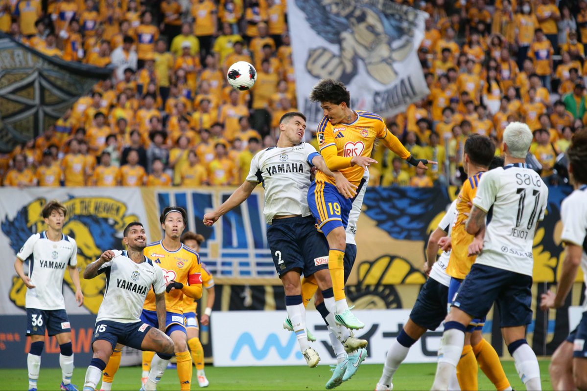 Rodysoccer007's tweet photo. この仲間の力は偉大。 最高の後押しをありがとうございました！
次はダービー🔥 お互いを信じて前に進むだけ。 共に山を越えたい。
#ベガルタ共闘 https://t.co/KCagKIGlVz