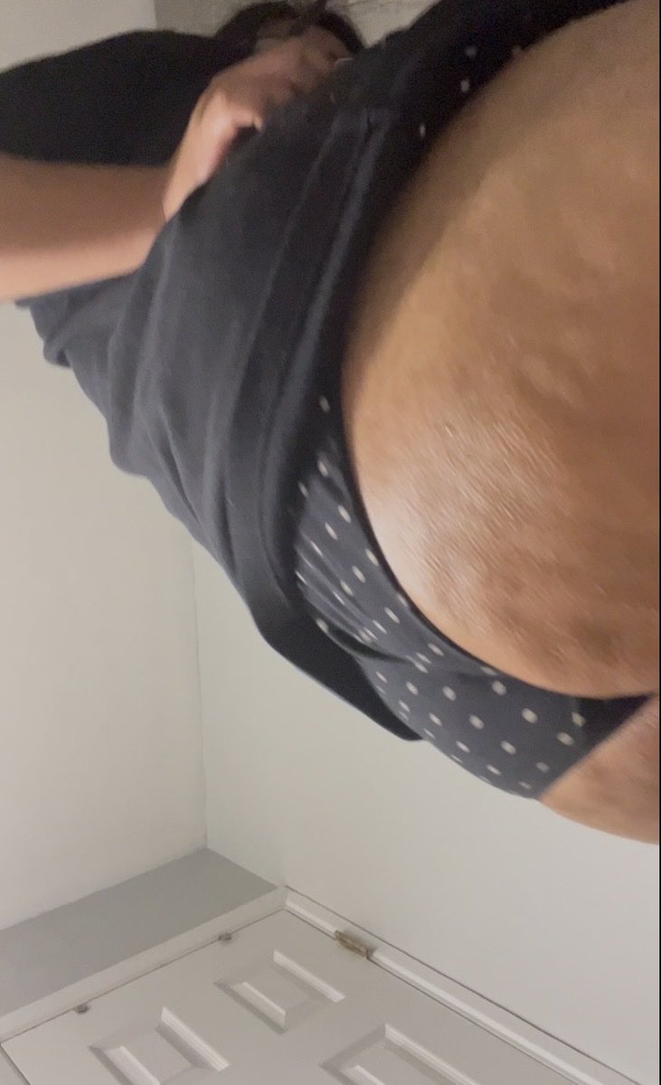 urfavv_fem's tweet photo. hi guys 🫶🏾 ❤️ :) 
#nsfwtwtًً #femboy #bigbooty https://t.co/ygw6vdKrZe