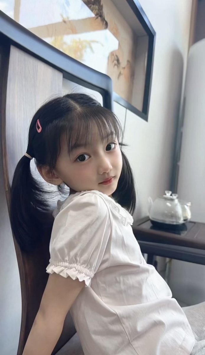 Mervinmerlo's tweet photo. 管他有没有人爱，受不受伤害
只有我自在，一切烦恼都抛开
有人想锐评一下我13至18的福嘛 ？🥹   
不要🚪留言111 我真的给 https://t.co/2KtIAAeFTv