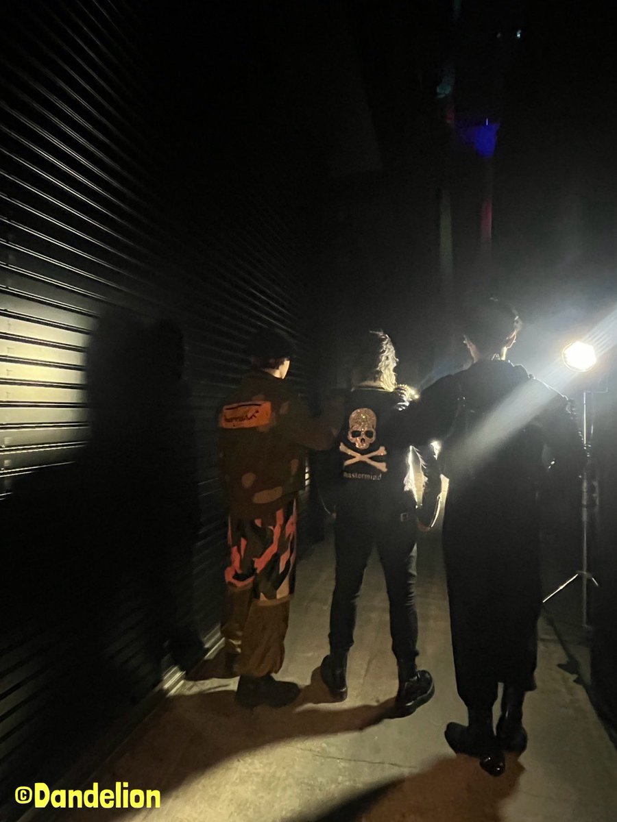 Dandelion_Ltd's tweet photo. #ヒプマイ12thライブ DAY2
 #浅沼晋太郎 出演
ありがとうございました🎤☠️🟦✨️
ヨコハマでのライブ最高でした🙌
(ダンデ2号) https://t.co/l18DLPGMUK