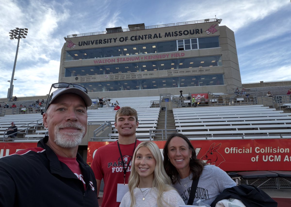 LouisVanB's tweet photo. Great game day visit @UCMFootballTeam with a big @TheMIAA win! Looking forward to being part of this family. @JoshLamberson @CoachWrightD @CoachAndySims https://t.co/5rJM0Jj8iJ