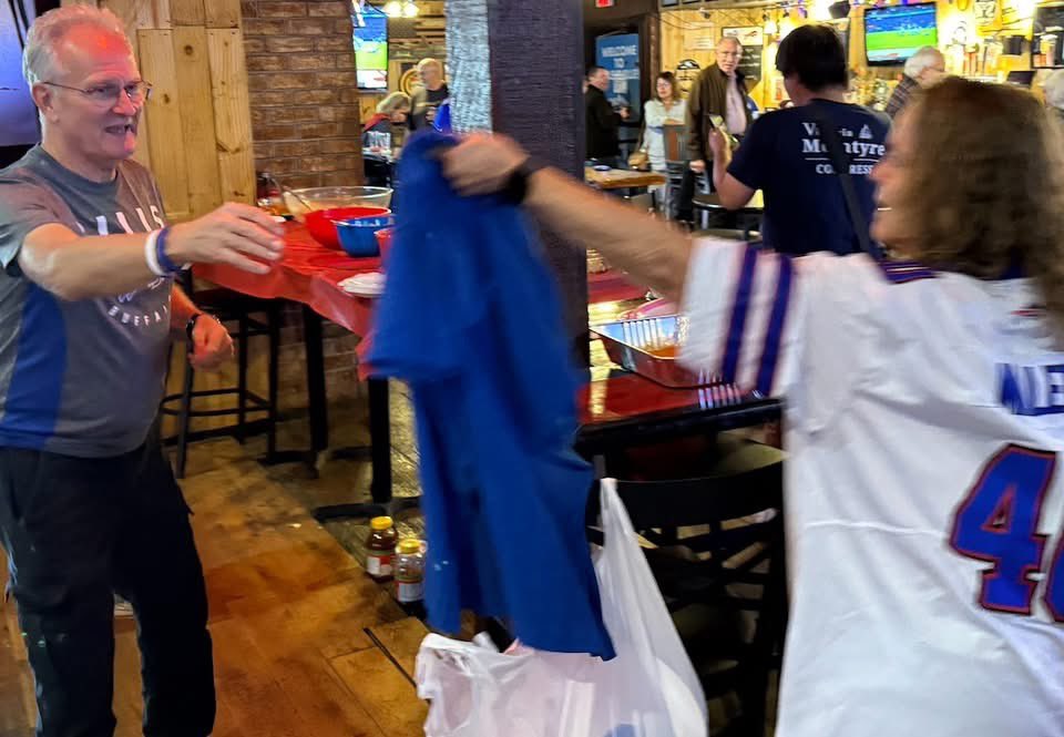 difloriofor138's tweet photo. While the Bills came up just short today, we had a GREAT time at Tracy's Bills Watch Party this afternoon in Henrietta. Special thanks to Nashvilles for hosting us and to all of our supporters and new friends that came out to help us fight for change. Let’s go win this Election! https://t.co/eoLWzGdRqK