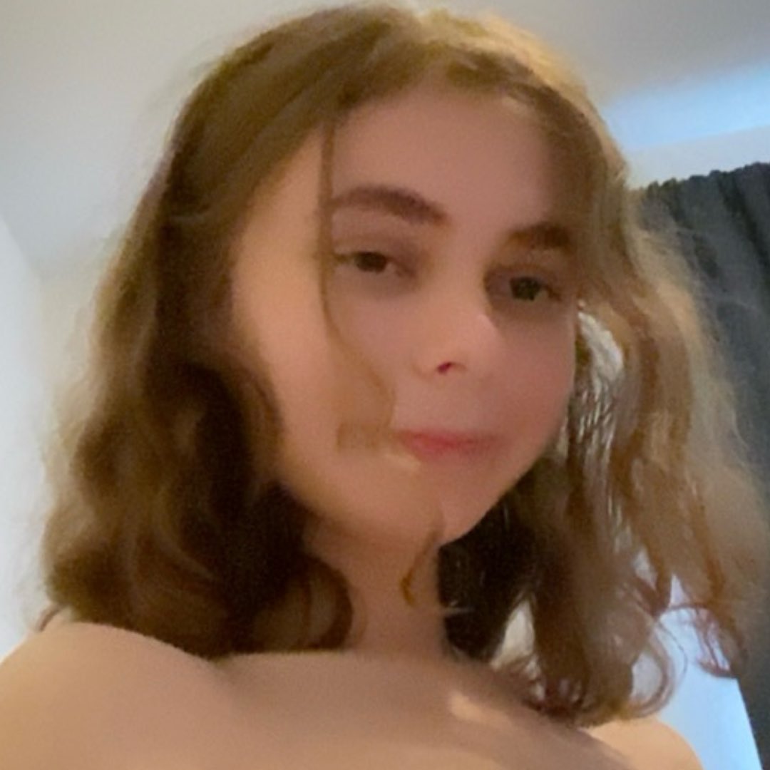 DeerlyYourBaby's tweet photo. little photo dump, trans but would that stop you?
#trans #femboy #transgirl https://t.co/Yzwqrg8zmQ