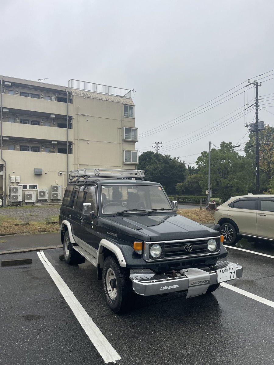 mitsu_hzj77hv's tweet photo. 10月4日から5日にかけて
千葉県我孫子市でランドクルーザー70を
盗まれてしまいました。
新車で買って29年乗ってきた大事な車です。

特徴ある車ですし、札幌ナンバーなので
どこかで見かけたら教えてください。

札幌131 に77

#盗難車
#ランドクルーザー
#ランドクルーザー70 https://t.co/uaVWjtmxML
