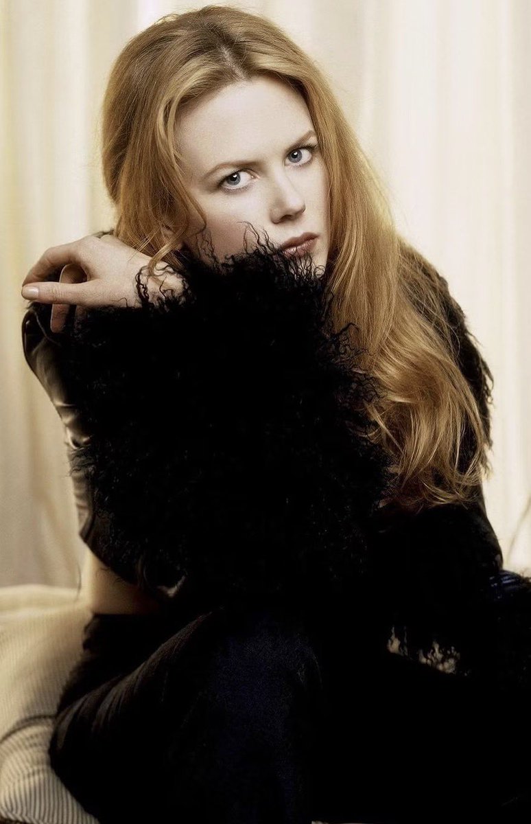 todieforkidman's tweet photo. nicole kidman in 1996 https://t.co/KgyNjEtWEN